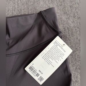 NWT - Lululemon Base Pace High Rise Crop Legging (Size 6)